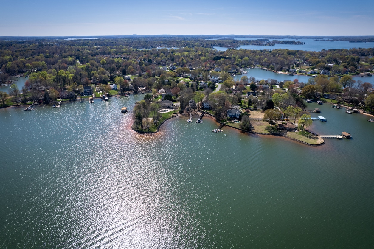 residential-area-of-lake-norman-from-sky-over-davidson-north-carolina